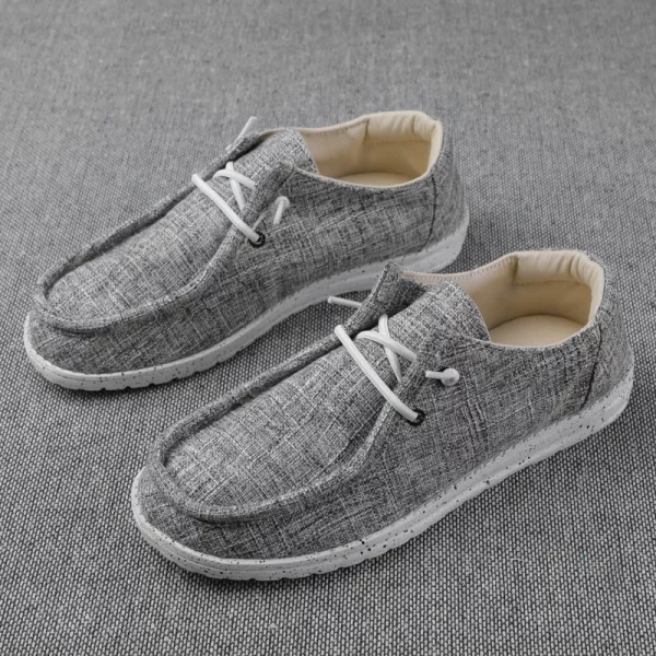 Hard-Wearing Men’s Canvas Shoes